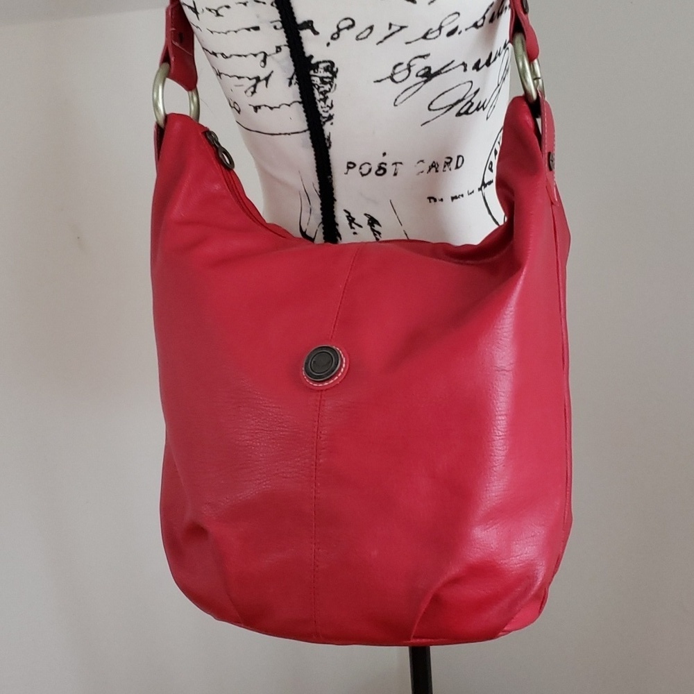 Capezio Vintage 80s Red Faux Leather Hobo Bucket Shoulder Bag, Made In Taiwan